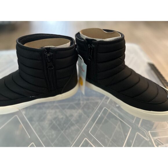 NWT: Cat & Jack Kylin Zipper Boots Black size 1 - Picture 2 of 5
